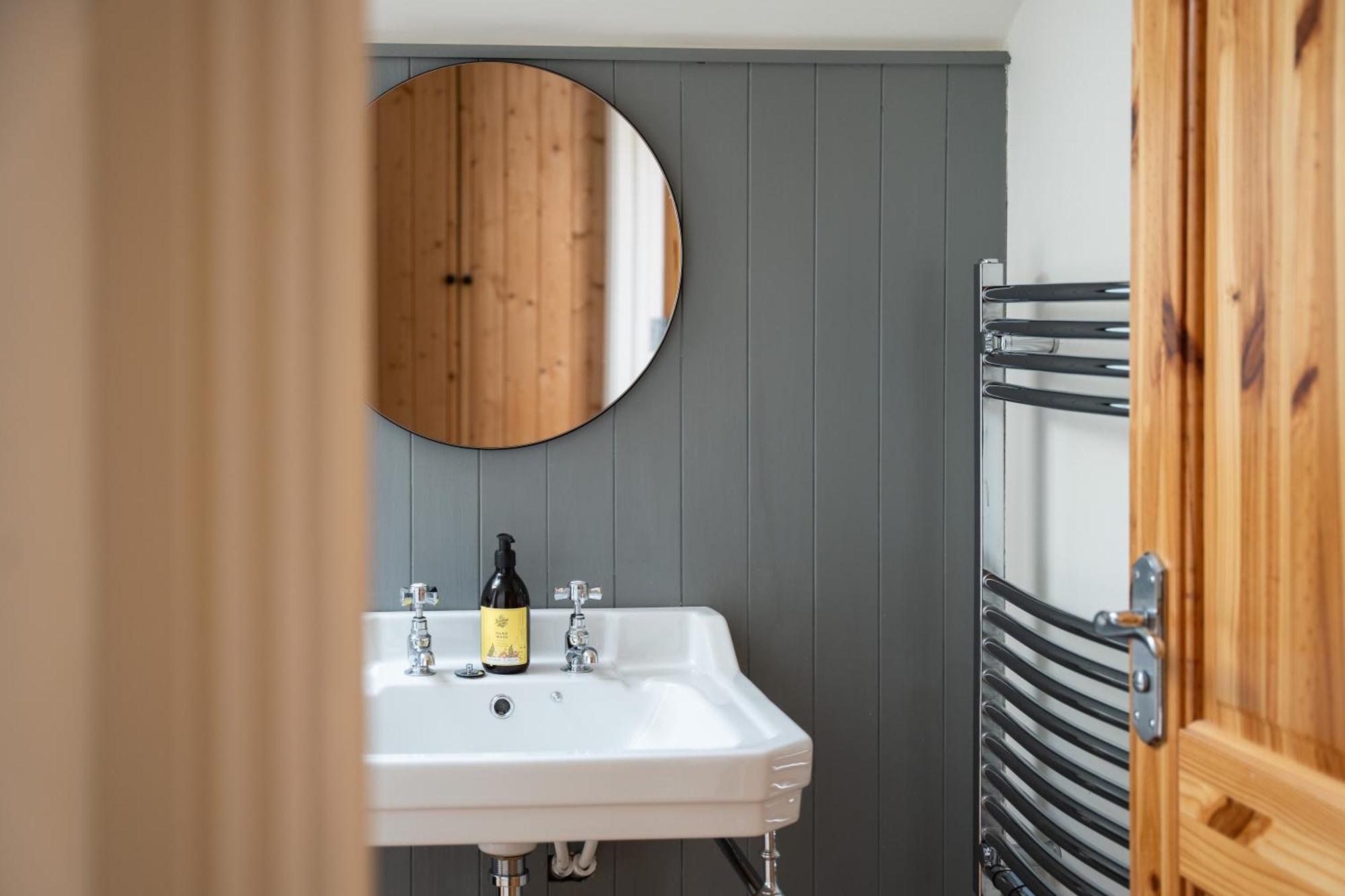 The Roost Lejlighed Westport Eksteriør billede